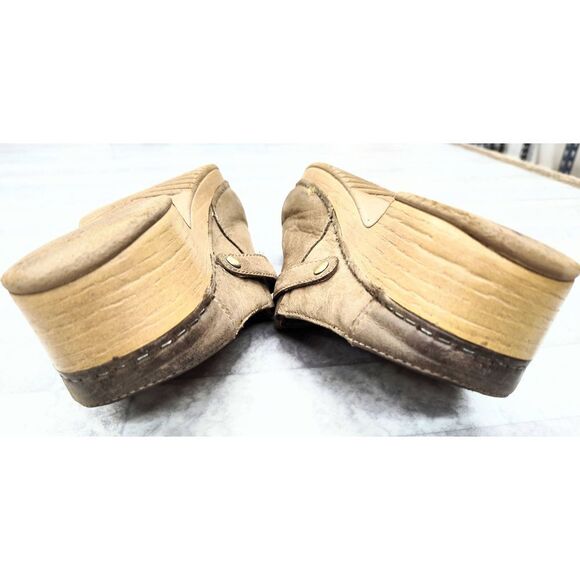 DANSKO BROWN LEATHER BUCKLED MULE SIZE 39 /US 8.5-9 PRE-LOVED - Picture 12 of 12